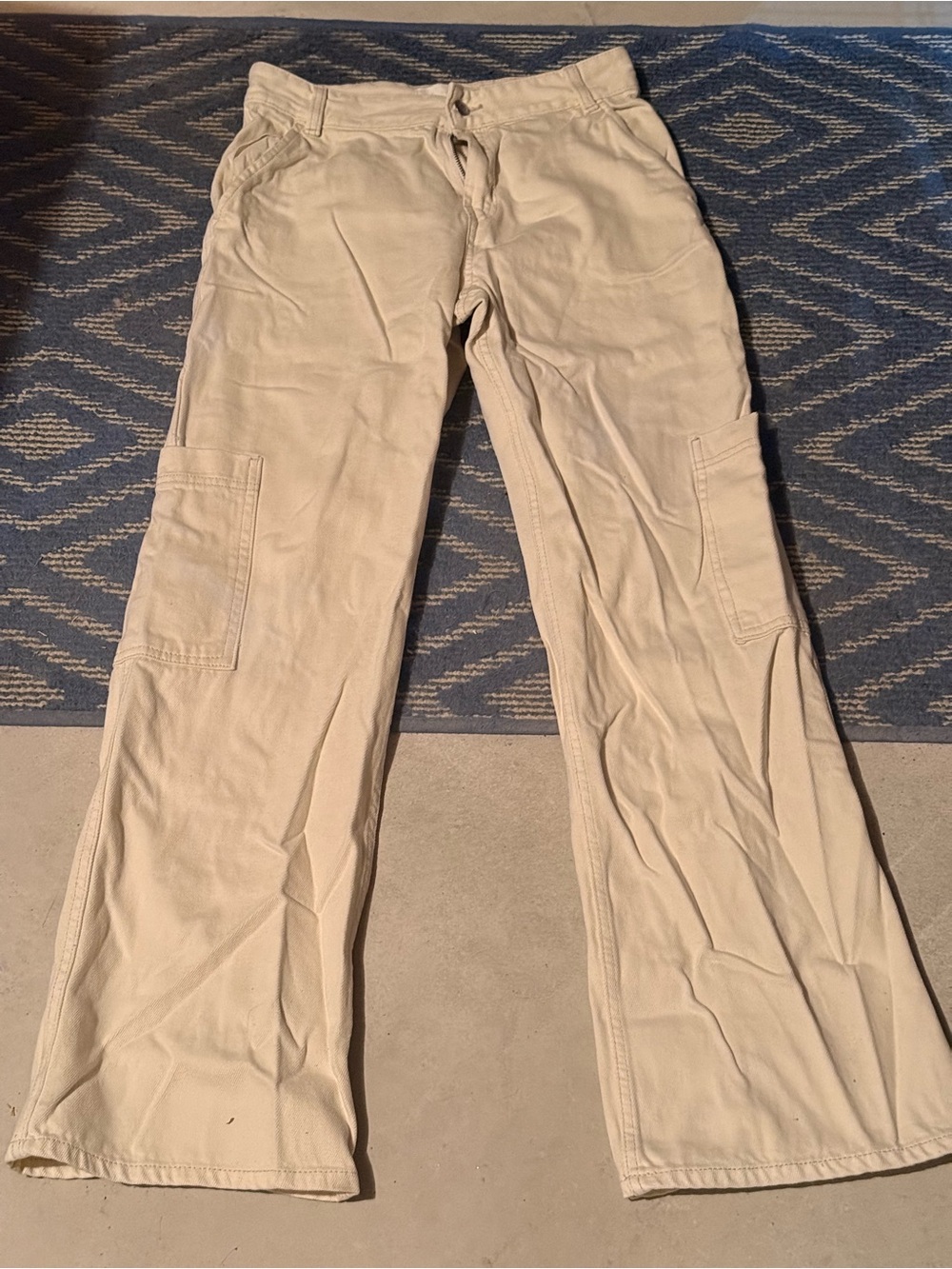 H&M Wide-Leg Cargo Jeans in Beige
